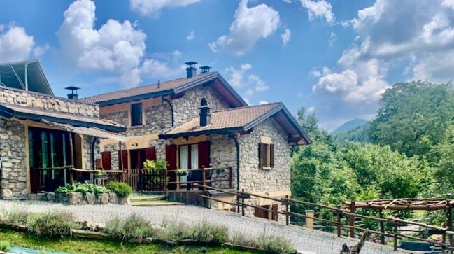 Agriturismo Il Talento Nella Quiete Castiglione dʼIntelvi Kültér fotó