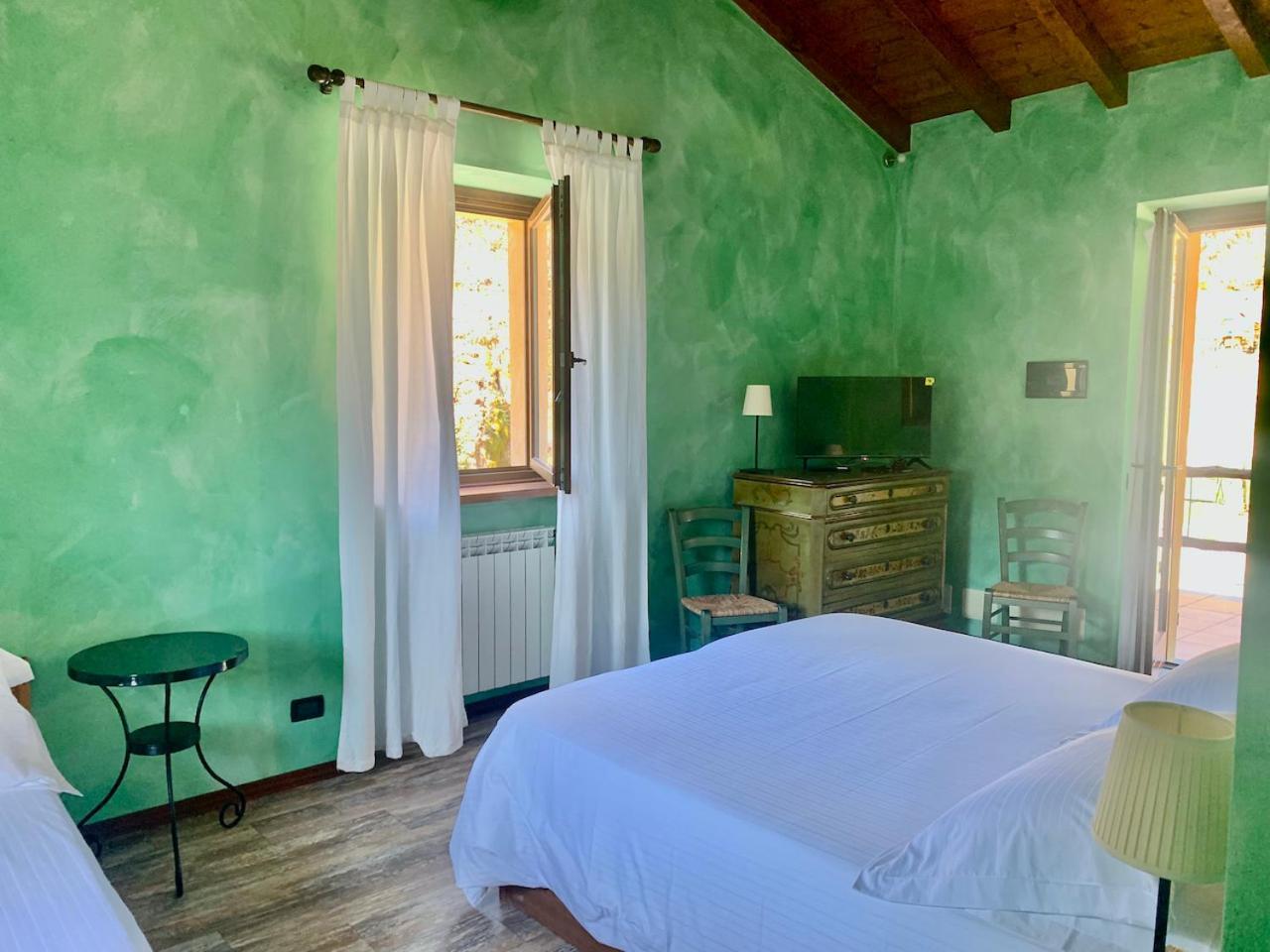 Agriturismo Il Talento Nella Quiete Castiglione dʼIntelvi Kültér fotó