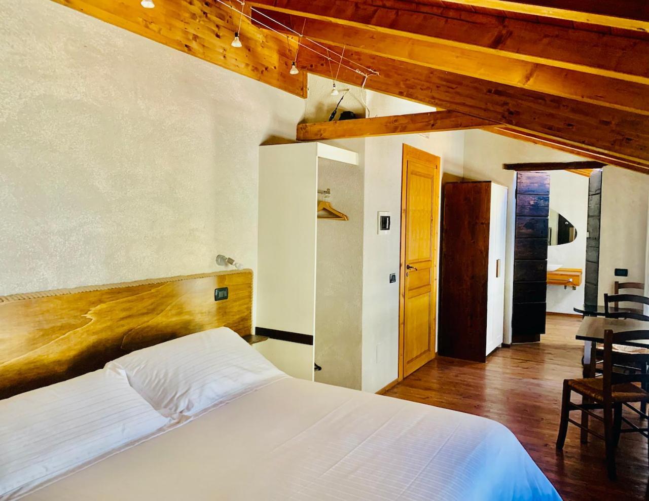 Agriturismo Il Talento Nella Quiete Castiglione dʼIntelvi Kültér fotó